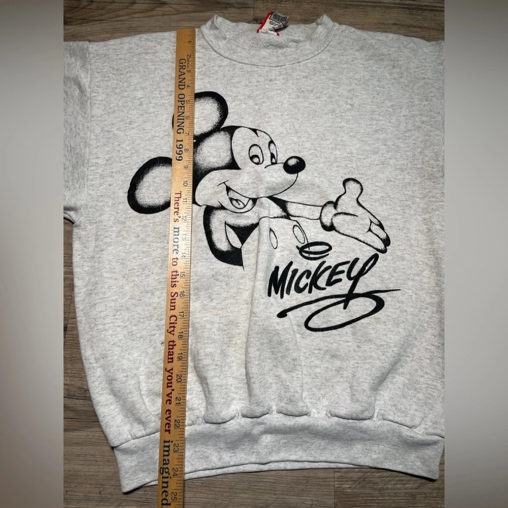 Vintage Mickey Mouse Disney Design Large Gray Sweatshirt Sweater USA Made - Picture 8 of 8